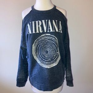 Distressed cold shoulder band tee